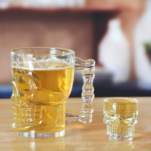 18oz unico teschio di cristallo di birra tazza di vetro pesante Base divertente in vetro teschio faccia boccale di birra bicchieri con manico - Product Image 5
