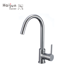 Grifo de Cocina con Giro de 360°, Acabado de Superficie de Acero Inoxidable y Latón, Estilo Contemporáneo, Grifo de Cocina con Caño Alto - Product Image 4