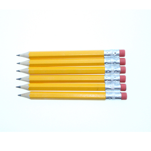 Crayons <span class=keywords><strong>de</strong></span> golf jaunes affûtés sérigraphiés en vrac, mini crayons <span class=keywords><strong>de</strong></span> 1 pouce avec gomme # 2 crayons - Product Image 2