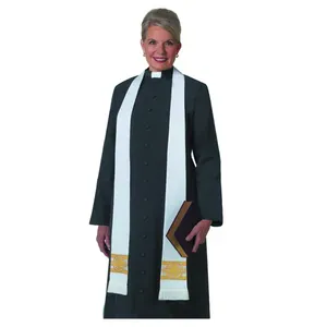 Vrouwen Clergy Gewaad