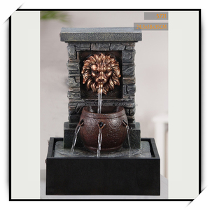 2017 Resina Pequeña cabeza de león Fuente de Interior - Product Image 1