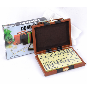 Productos al por mayor de China doble seis dominó conjunto en caso de cuero - Product Image 1