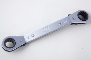 Quality Flat Reversible <strong>Ring</strong> Ratchet Wrench <strong>Spanner</strong> <strong>Set</strong> 6-19mm Hand Tool Kit - Product Image 5