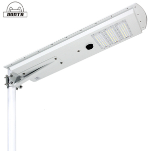 Monocrystalline 태양 전지판 50w <span class=keywords><strong>diy</strong></span> 자동 강렬 통제를 가진 태양 강화된 led 가로등