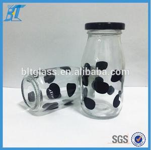 Botellas de Vidrio de <span class=keywords><strong>200</strong></span> <span class=keywords><strong>ml</strong></span> para Bebidas Lácteas con Diseño de Lunares de Vaca - Product Image 4