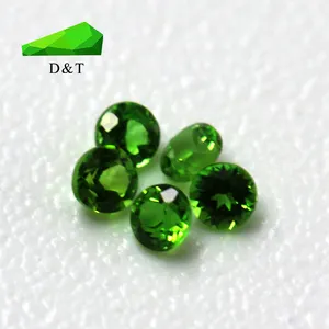 Round shape green natural gemstone diopside