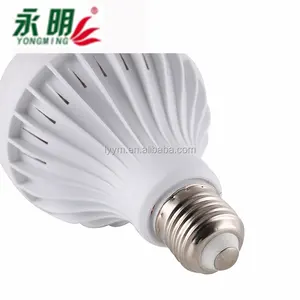 LED 灯泡塑料灯 220 v 110 v 廉价 7 W LED 灯泡，E14 E27 B22 led灯