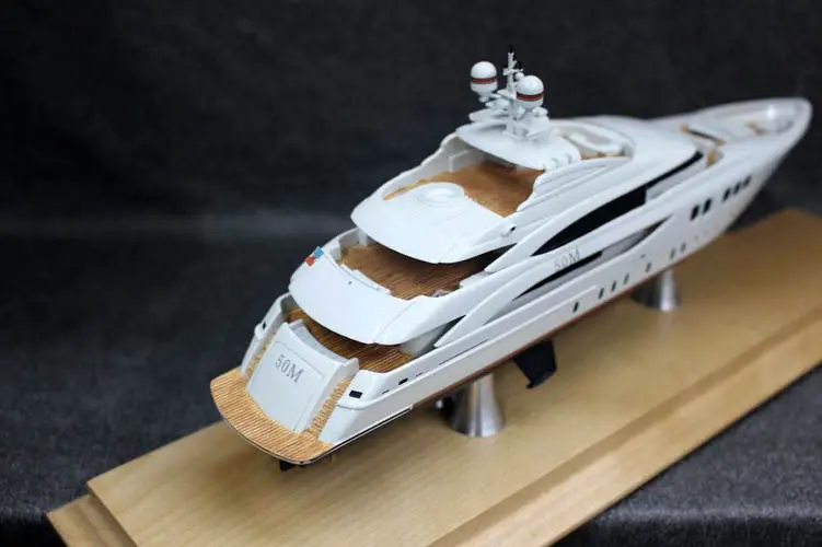 30cm length toy cruise ship resin model ship with wooden base China factory