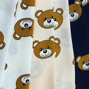 2020 novo design de urso dos desenhos animados crepe, tecido estampado de cetim 90gsm para crianças