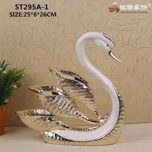 Wedding decoration pieces animal sculpture resin swan statues for home decor