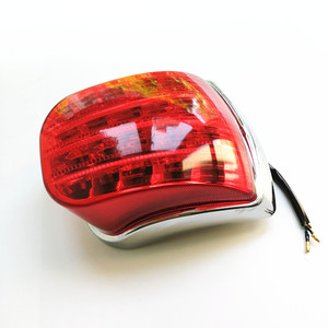 Fanale Posteriore a LED Cromato per <span class=keywords><strong>Vespa</strong></span> <span class=keywords><strong>PX</strong></span> 125 150 200 Faro Posteriore Luce di Coda - Product Image 1