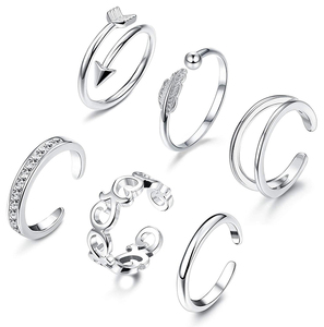 Anello con punta a fascia ritagliata in argento Sterling 925 di Design alla moda - Product Image 1