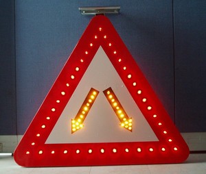Éclairage solaire led matériau réfléchissant <span class=keywords><strong>triangle</strong></span> panneaux de <span class=keywords><strong>signalisation</strong></span> - Product Image 3