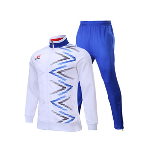 OEM su misura nuovo modello di <span class=keywords><strong>calcio</strong></span> set da allenamento traspirante giacca da <span class=keywords><strong>calcio</strong></span> <span class=keywords><strong>pantaloni</strong></span> taglio automatico nuovo modello di tuta da <span class=keywords><strong>calcio</strong></span> - Product Image 1