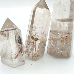 Kuarsa Bening Alami Emas Kasar Rutilasi Kristal Kuarsa Poin Dijual <span class=keywords><strong>Tibetan</strong></span> Batu Tongkat untuk Penyembuhan - Product Image 2