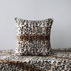 Chine Nouveaux Produits Personnalisé <span class=keywords><strong>Coussin</strong></span> De <span class=keywords><strong>Sol</strong></span> Sièges Fausse Fourrure <span class=keywords><strong>Canapé</strong></span> Décoratif Taie d'oreiller - Product Image 1