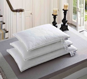 Un conjunto de 2 confort natural de microfibra acolchada tumbo almohadas, <span class=keywords><strong>la</strong></span> reina - Product Image 1