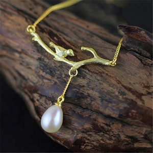 <span class=keywords><strong>Collana</strong></span> <span class=keywords><strong>con</strong></span> Ciondolo a Forma di Uccello in Argento Sterling 925 <span class=keywords><strong>con</strong></span> <span class=keywords><strong>Perla</strong></span> Naturale, Gioiello Artigianale per Donne - Product Image 3