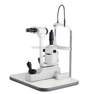 安装在桌子上的眼科设备裂隙灯显微镜SLM-2000裂隙灯