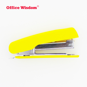 <span class=keywords><strong>Professionnel</strong></span> <span class=keywords><strong>agrafeuse</strong></span> de bureau de base style manuel <span class=keywords><strong>agrafeuse</strong></span> en plastique de taille moyenne de bureau <span class=keywords><strong>papier</strong></span> Pas. 10 <span class=keywords><strong>agrafeuse</strong></span> - Product Image 4