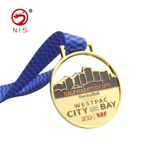 Sharp corrientes logo oro personalizada deporte Maratón <span class=keywords><strong>Internacional</strong></span> medalla - Product Image 2