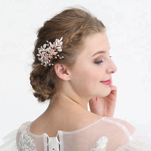 Vintage oro rosa di cristallo <span class=keywords><strong>per</strong></span> capelli da sposa pettini <span class=keywords><strong>per</strong></span> capelli di perle <span class=keywords><strong>accessori</strong></span> <span class=keywords><strong>per</strong></span> <span class=keywords><strong>damigelle</strong></span> e abito da sposa da donna - Product Image 3