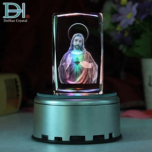 Pujiang Dehao di Prezzi di Fabbrica di Gesù Immagine 3D Laser Inciso Cubo di Cristallo