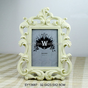 Bán Khung Ảnh Bằng Nhựa Màu Trắng Sữa Theo Phong Cách Baroque - Product Image 1