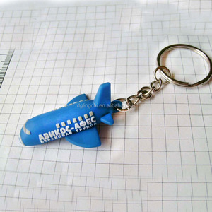 Toda la venta de 3D avión diseño llavero de goma con logo - Product Image 6