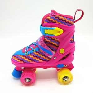 Chaussures de skate à roulettes pour enfants, avec 4 roues, bon marché, prix d'usine - Product Image 2