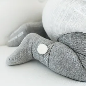 Bebek tayt seti tayt + çorap toptan bebek kız düz renk sevimli Pom Poms külotlu kablo örgü kış tayt ve çorap seti