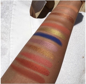 Kylie <span class=keywords><strong>jenner</strong></span> al por mayor paleta de sombra de ojos 12 colores con cepillo y polvo - Product Image 3