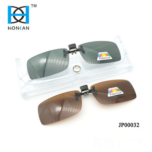Clip en gafas <span class=keywords><strong>de</strong></span> <span class=keywords><strong>sol</strong></span> con <span class=keywords><strong>lentes</strong></span> polarizadas - Product Image 1