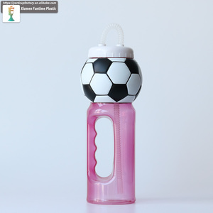 Bottiglia d'Acqua Usa e Getta a Forma di Pallone da <span class=keywords><strong>Calcio</strong></span> da 900ml, Fluorescente, in Plastica, per Feste Sportive - Product Image 4