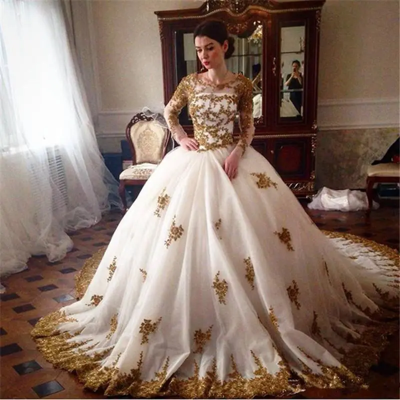 FA16 2023 Luxury Gold Lace Appliques Long Sleeve Muslim Wedding Dresses Princess Ball Gowns Arabic Vintage Wedding Dress