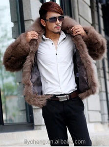 <span class=keywords><strong>Cappotto</strong></span> Invernale da <span class=keywords><strong>Uomo</strong></span> di Lusso 2026 in <span class=keywords><strong>Pelliccia</strong></span> Sintetica a Lunghezza Media con Risvolto, Taglie Forti, Spesso e Caldo, Personalizzabile con Logo, Prezzo di Fabbrica All'Ingrosso - Product Image 3