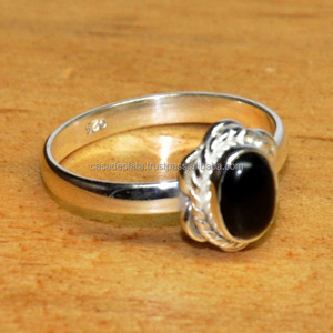 Anillo de Plata de Ley 925 hecho a mano con ónix negro para mujer, anillo de moda para aniversario de boda o fiestas. - Product Image 4