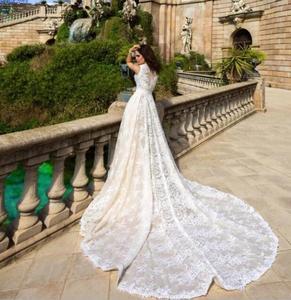 Abiti da Sposa Esotici con Strascico Cattedrale per Donne Formose dalla Turchia, <span class=keywords><strong>Bursa</strong></span> - Product Image 3