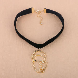 Moda estilo coreano dorado mueca Cara hueca colgante Silk ribbon gargantilla collar arte cara colgante gargantilla collar - Product Image 6