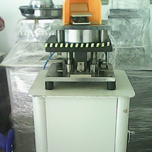 Cửa Sổ Nhôm Và Cửa Ra Vào Máy Đục Lỗ Bằng Khí Nén LY-16 - Product Image 2