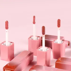 All'ingrosso cosmetico 7 colori lucidalabbra ad alta lucentezza Private Label Beauty Lip Glass rossetto Non essiccante