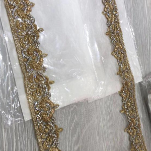 صناعة يدوية لخياطة الخيوط الهندية لعام 2019 على كسوة شبكية باللون الذهبي - Product Image 1