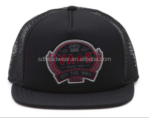 Porte-chapeaux muraux Flat Bill Snapback noir/blanc, casquette de camionneur avec corde - Product Image 6