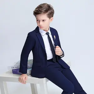 Hot Sale Hochwertige Jungen Mode Anzug auf Party und Urlaub Hochzeit Sets formellen Jungen Anzug