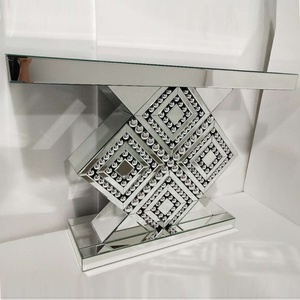 Mesa Consola Espejada con Cristales de Diamante Plateados Brillantes y Biselados - Product Image 3