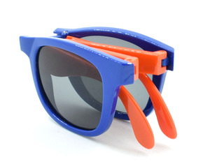 Lunettes de soleil <span class=keywords><strong>BLACK</strong></span> <span class=keywords><strong>FRIDAY</strong></span> OEM personnalisées pas chères pour enfants en promotion Drôle de jouet Lunettes de soleil pliantes rouges et bon marché pour enfants - Product Image 5