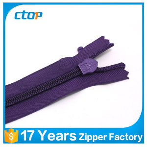 Quảng Châu Chất Lượng Cao Chuỗi Dài 60Cm <span class=keywords><strong>Nylon</strong></span> Kín Và Không Thấm Nước Quần Áo Dây Kéo Tùy Chỉnh Dây Kéo Bán Buôn Vô Hình Dây Kéo - Product Image 2