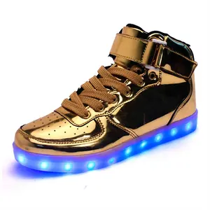 Zapatos deportivos con luz Led para hombre y adulto, zapatillas deportivas informales de suela alta, color dorado, venta al por mayor