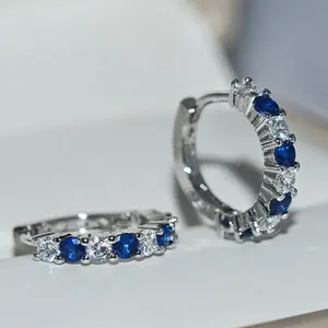 小圆形锆石白色蓝色石头箍耳环为妇女填充水晶耳环女性婚礼珠宝