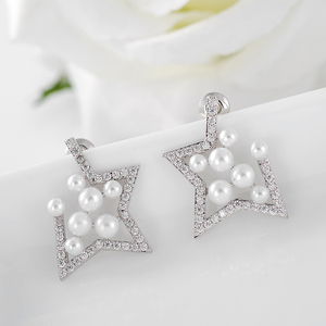 LUOTEEMI NUOVO <span class=keywords><strong>di</strong></span> Modo Della Signora A Buon Mercato Cubic Zirconia Bianco <span class=keywords><strong>Perla</strong></span> Stella Trafitto Dell'orecchio Della Vite Prigioniera Orecchini per Le Donne - Product Image 3